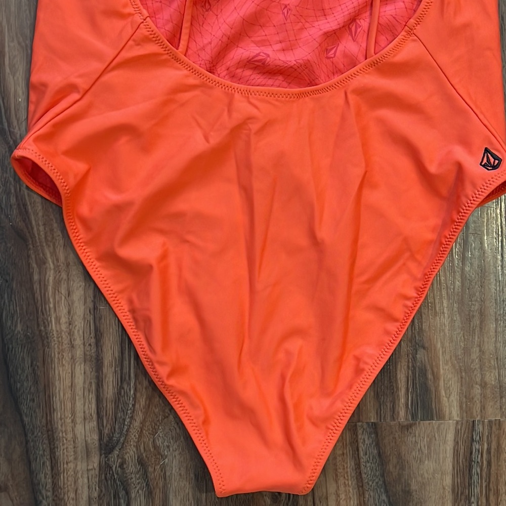 Volcom Simply Solid One Piece - Picture 11 of 16